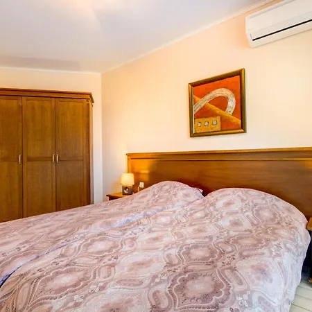 Poseidon Vip Club Balneo & Aparthotel 3*