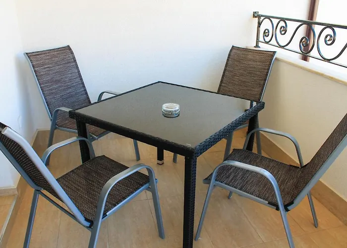 Poseidon Vip Club Balneo & Aparthotel 4*