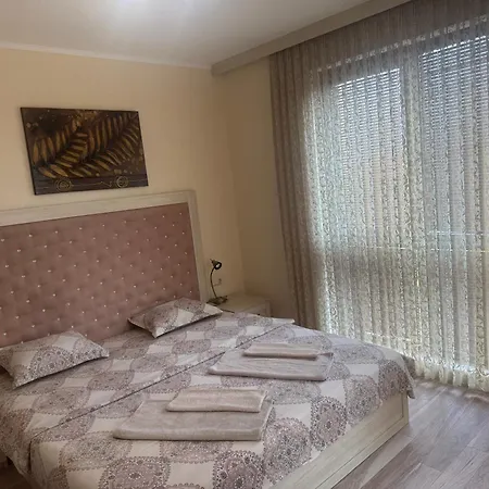 Ξενοδοχείο με διαμερίσματα Poseidon Vip Club Balneo & Νεσέμπαρ