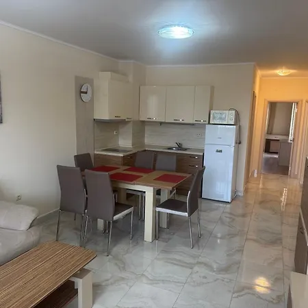 Poseidon Vip Club Balneo & Aparthotel 3*