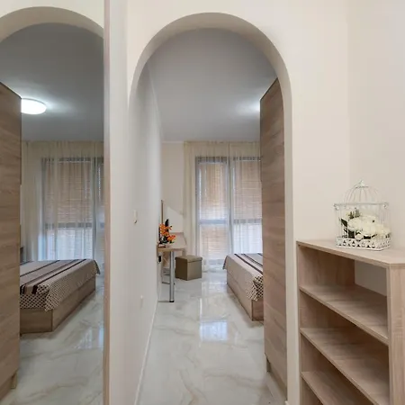 Апарт-готель Poseidon Vip Club Balneo &