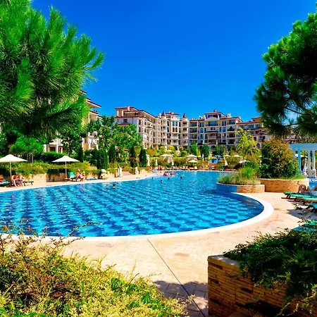 アパートホテル Poseidon Vip Club Balneo & ネセバル