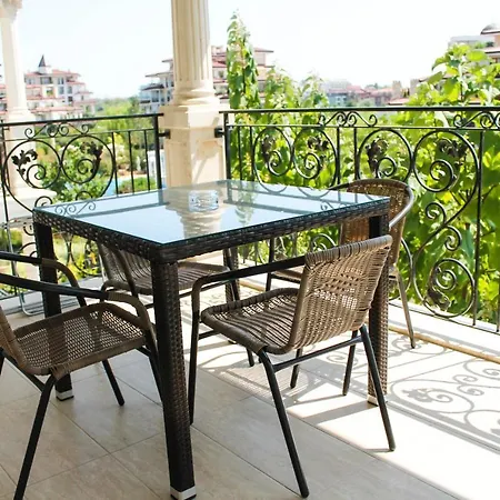 Апарт-готель Poseidon Vip Club Balneo & 4*