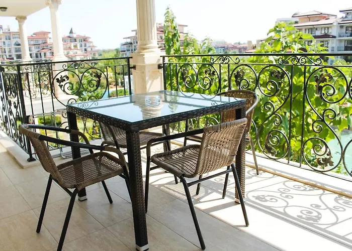 Aparthotel Poseidon Vip Club Balneo & 4*